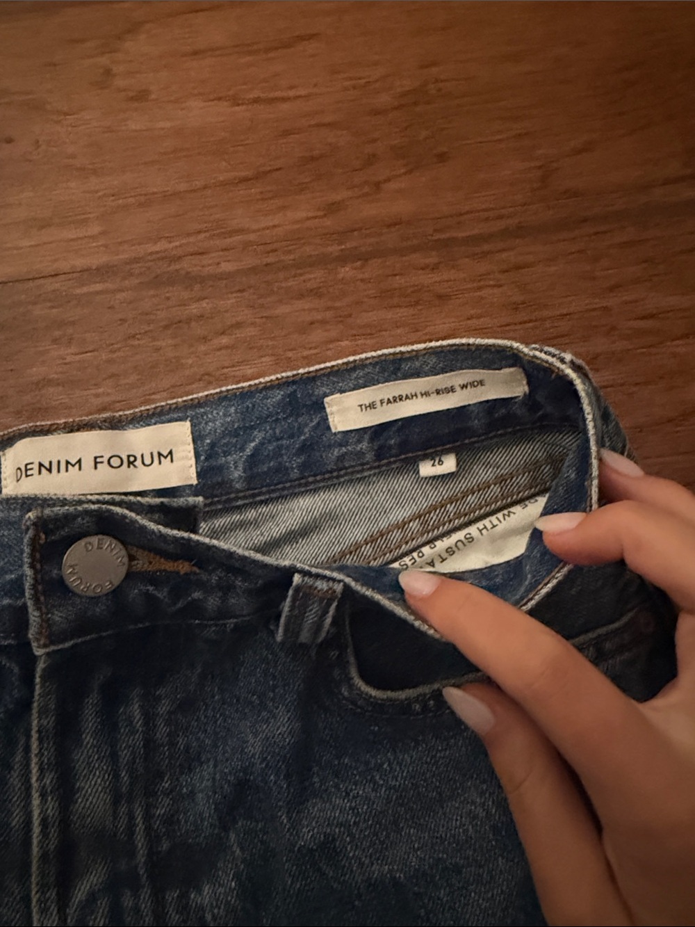 Aritzia Denim Forum Farrah Hi Rise wide leg jeans 26 - Picture 9 of 9